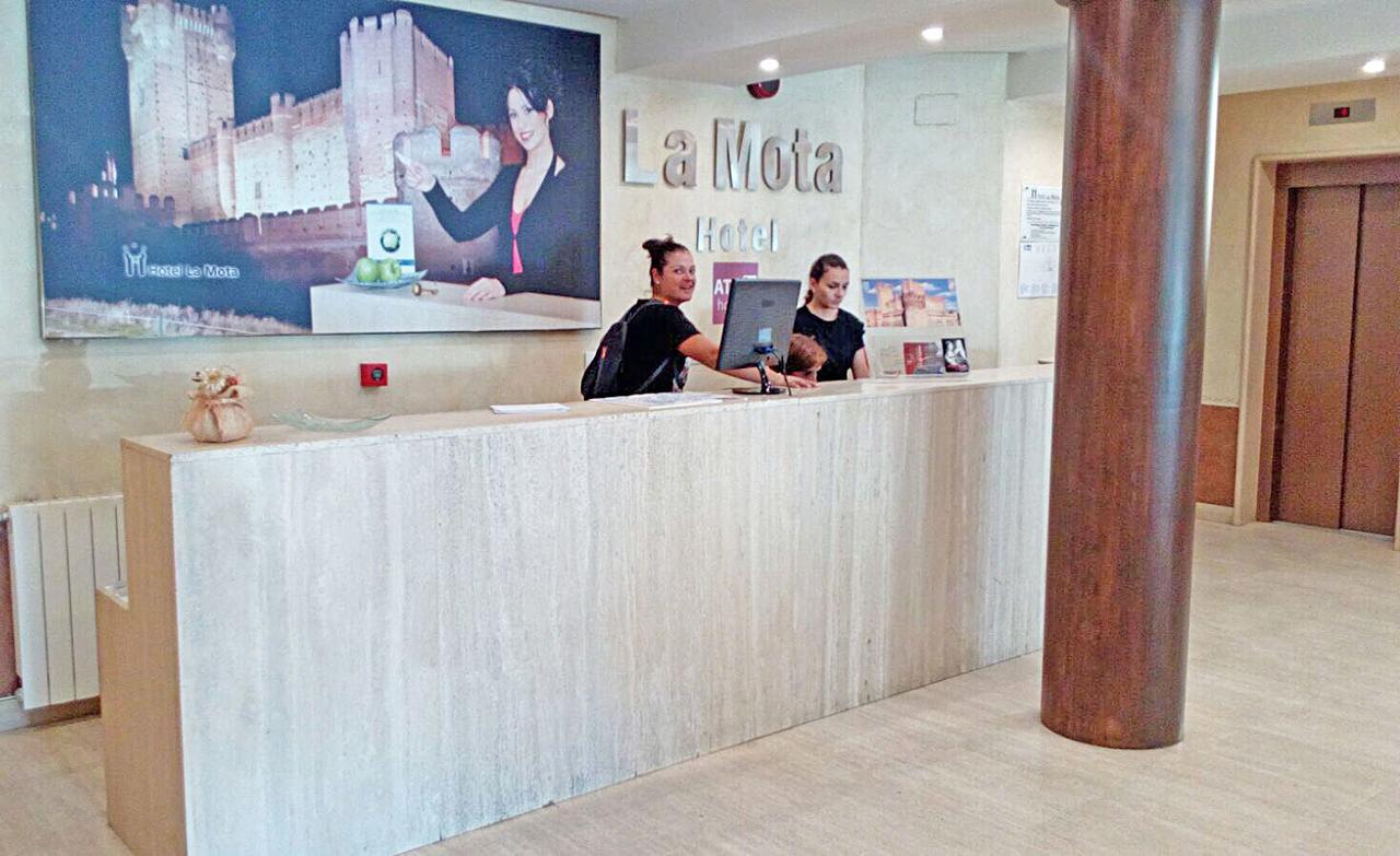 Hotel La Mota By Punta25 Hotels Group Медіна-дель-Кампо Екстер'єр фото