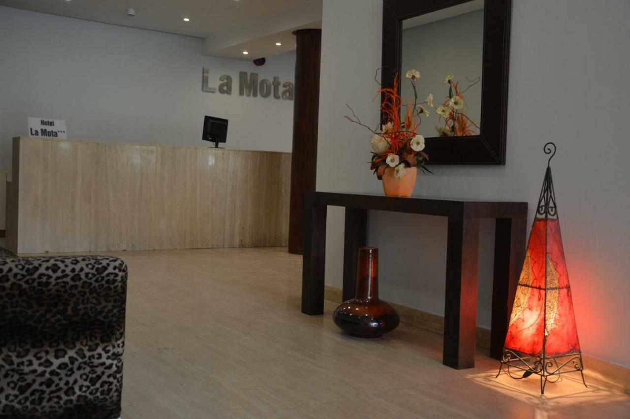 Hotel La Mota By Punta25 Hotels Group Медіна-дель-Кампо Екстер'єр фото